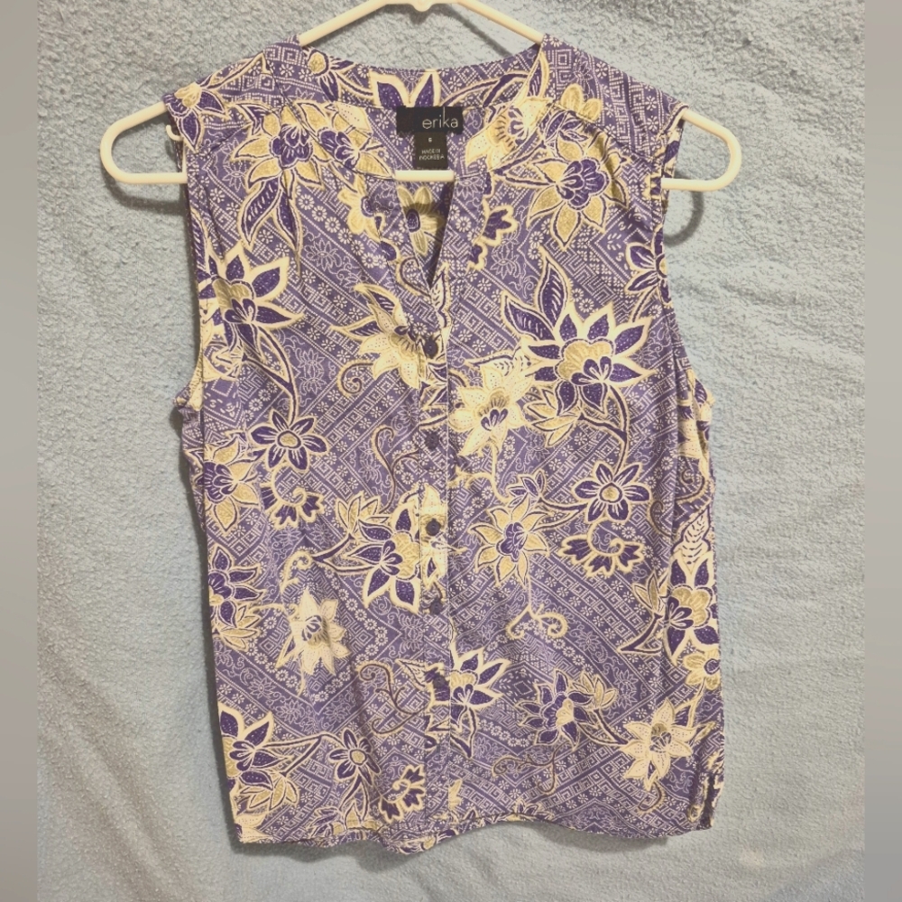 Floral Sleeveless Summer Blouse